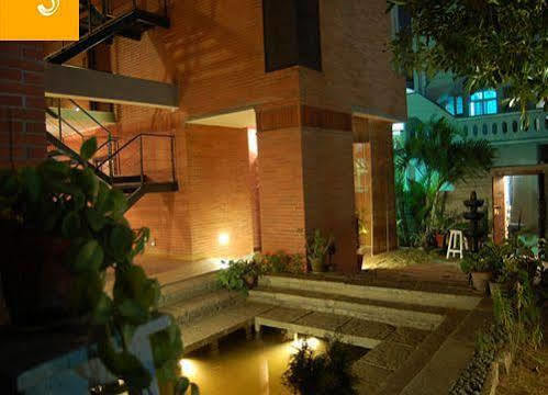 شقة بنغالور  في إيرفاتام بوتيك هوتل المظهر الخارجي الصورة